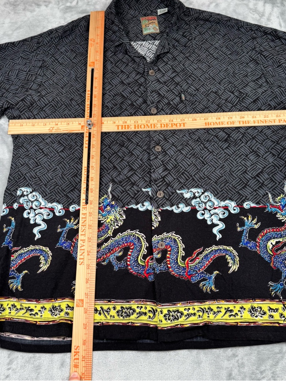 VTG Pineapple Connection Shirt Mens L Button Up Y2K Dragons Short Sleeve Rayon - Picture 7 of 11